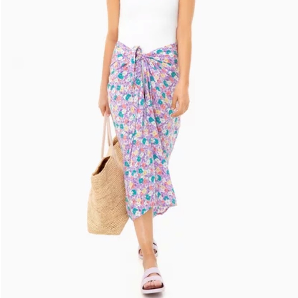 NWT Nefeli Floral Pareo